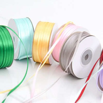 3mm étroite couleur assortie personnalisée haut de la durabilité polyester ruban satiné pour l'emballage cadeau