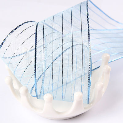 Ruban d'organes en polyester à lignes dorées de 10 mm à 25 mm pour l'emballage des cadeaux et des boîtes