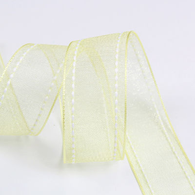 25 mm de couleur 38 mm de bord cousu Ruban d'organes en polyester pour emballage cadeau fleur