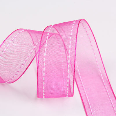 25 mm de couleur 38 mm de bord cousu Ruban d'organes en polyester pour emballage cadeau fleur