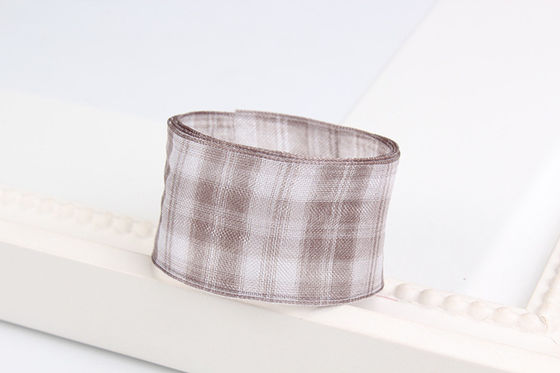 Ruban d'organes en polyester à carreaux de 6 mm à 38 mm pour emballage cadeau de chocolat à fleurs