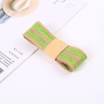 Des rouleaux de ruban de jute 100% rayés colorés pour la décoration