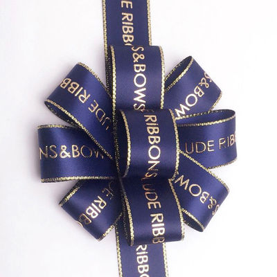 Des fleurs de ruban en satin de polyester personnalisées pour la décoration des fêtes