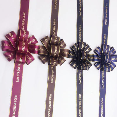 Des fleurs de ruban en satin de polyester personnalisées pour la décoration des fêtes