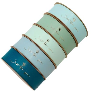 Ruban de satin en polyéther imprimé en feuille d'or sur mesure pour l'emballage de cadeaux
