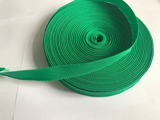 L'utilisation de la fibre de polypropylène résistant aux UV est autorisée.