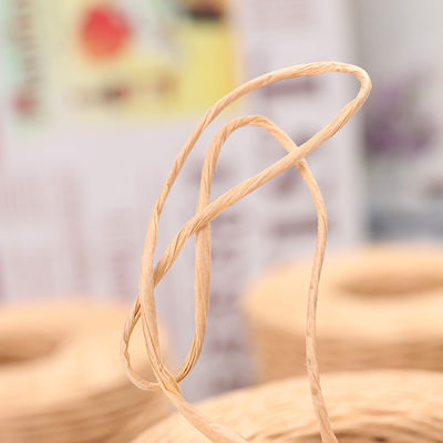 Corde de raffia tordue de couleur beige de 150 m de longueur