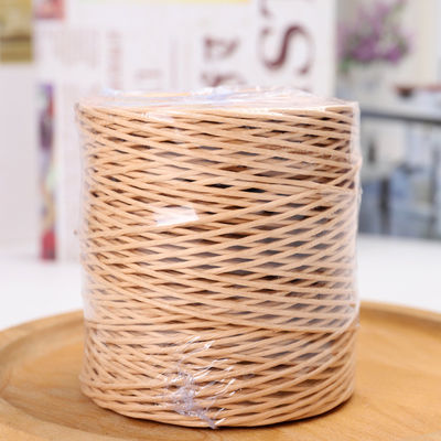Corde de raffia tordue de couleur beige de 150 m de longueur