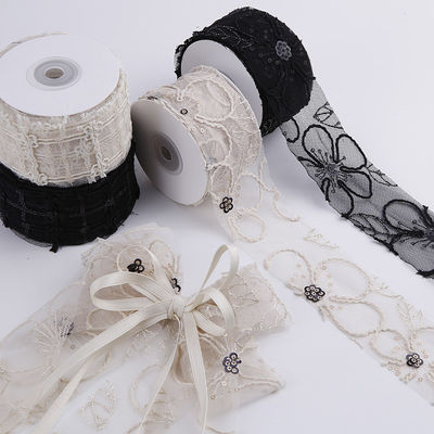 Ruban en maille de polyester brillant de 50 mm avec ruban en jacquard floral