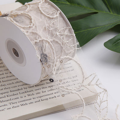 Ruban en maille de polyester brillant de 50 mm avec ruban en jacquard floral