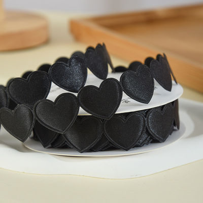 1.5cm*9m 2.5cm*9m Forme de cœur Saint-Valentin Ruban cadeau en polyester Pour l'emballage de cadeau de luxe
