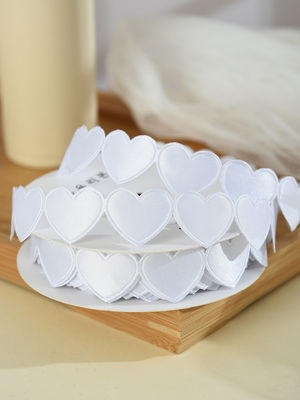 1.5cm*9m 2.5cm*9m Forme de cœur Saint-Valentin Ruban cadeau en polyester Pour l'emballage de cadeau de luxe
