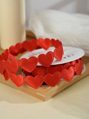 1.5cm*9m 2.5cm*9m Forme de cœur Saint-Valentin Ruban cadeau en polyester Pour l'emballage de cadeau de luxe